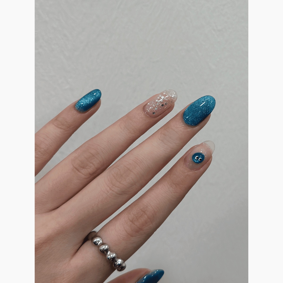 Topclou Nailhaus KIKIS M15 Sapphire Hues