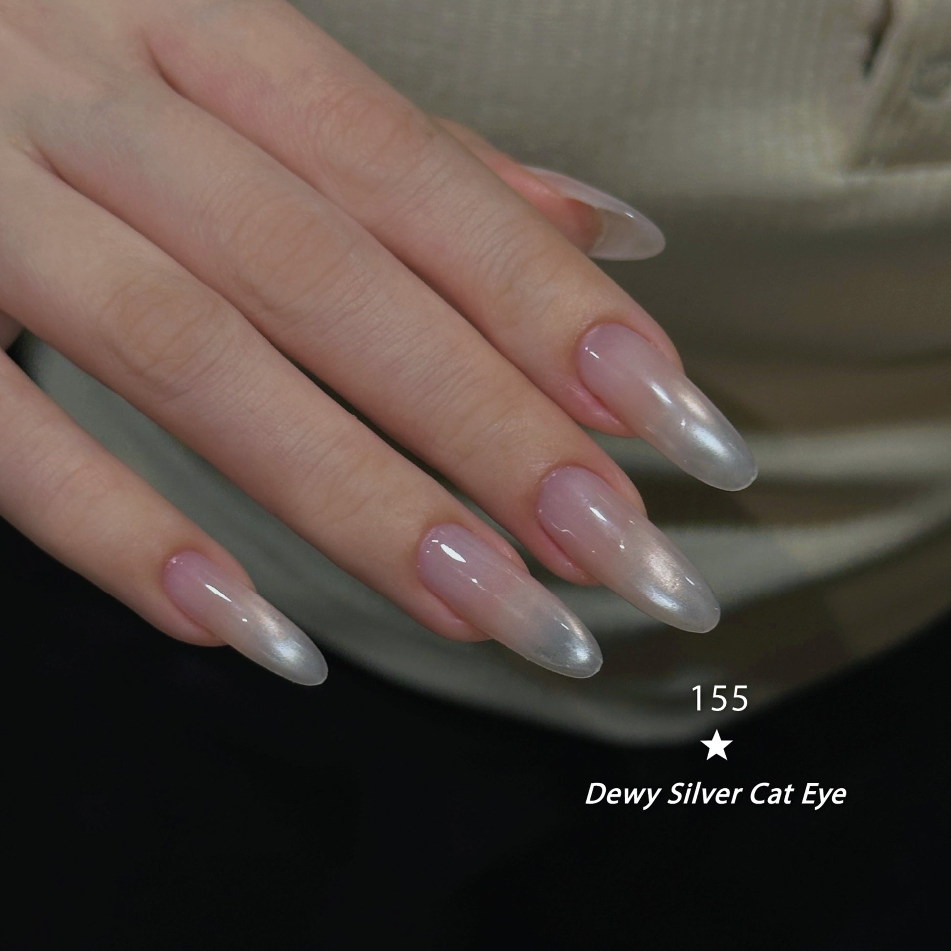 Topclou Nailhaus KIKIS 155 Dewy Silver Cat Eye